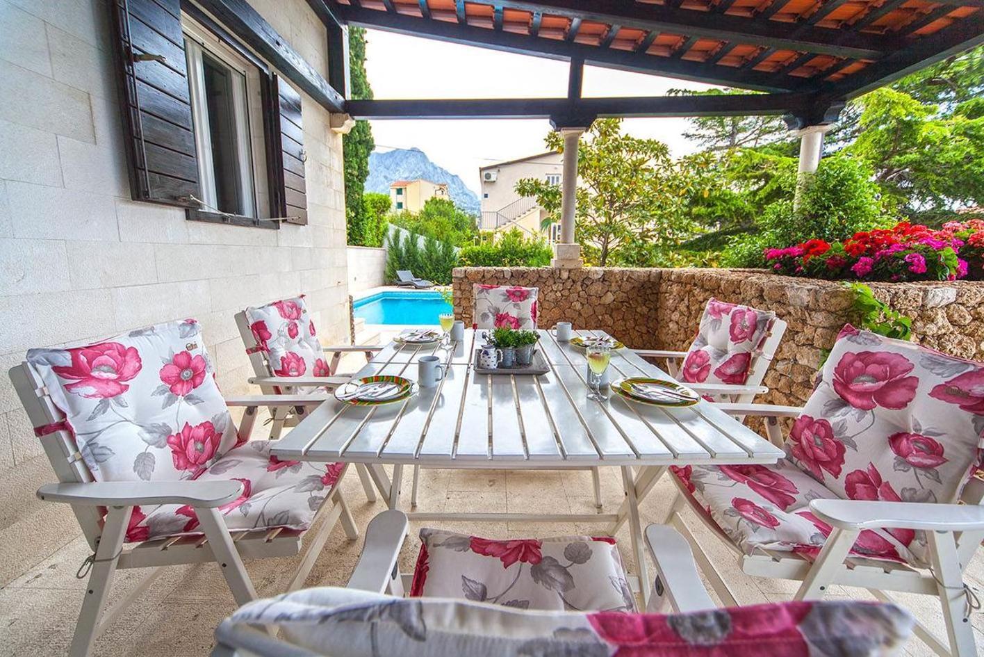 Villa Skalinada, 8 Persons, Private Pool, Baska Voda Bagian luar foto
